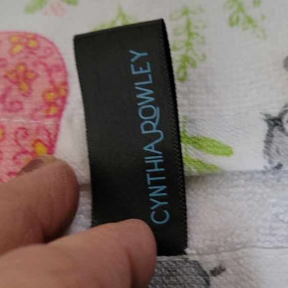 Cynthia Crowley's kitchen towels - Picture 2 of 5